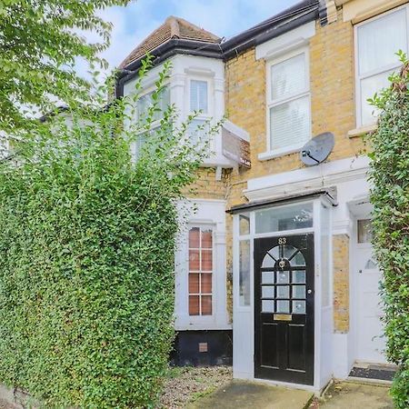 2 Bed Garden Flat Leyton Village لندن المظهر الخارجي الصورة